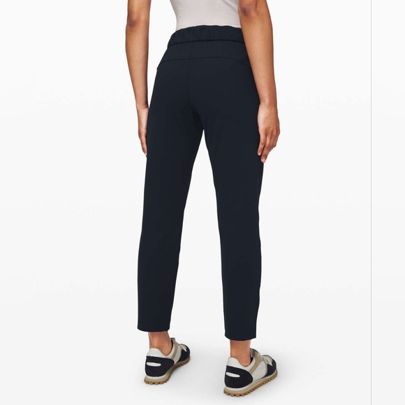 48 Lululemon On The Fly 7/8 Pant - Picture 2 of 9